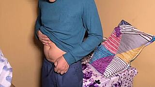 Muscular Housewife Deepthroats Monster Cock On Diwali