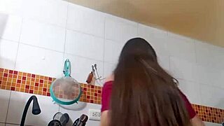 hey tia, your giant cameltoe pussy in leggings makes hijastro stroke hard desi style