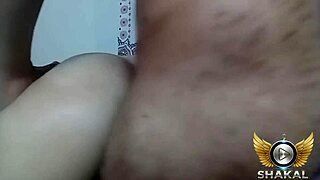 Novata engole rola gigante do shakal video completo sheer e x-red!