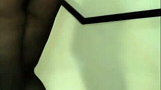 Stepmom flashing see-through pants outdoors! 😈👀