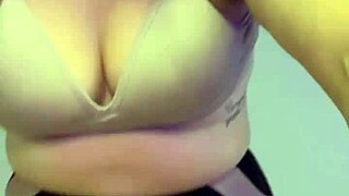 damn that sweaty gym wife dripping wet pussy down her legs maromba can't stop staring