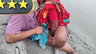 bangladeshi bowdi bends for boyfriend's doggystyle in open field!