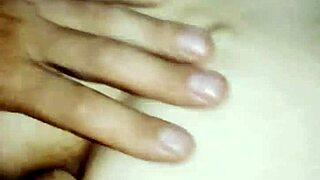 wanna see this mature ass stretched wide and pounded beautifully?