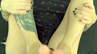 wanna see my feet make this thick cock explode?? 👣💦