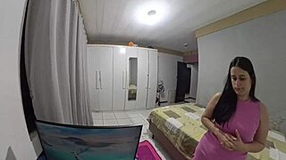 dona de casa usa bunda pra pagar tecnico enquanto marido ta fora 😈🍑 casa safada em acao