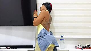 hey wanna feel this colombian milf's big ass pounding your cock??