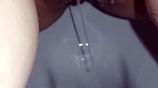 ei, quer ver esta milf gravida squirting no toilet todo molhada e excitada? vem cá...