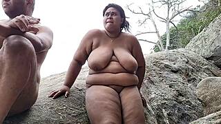 i flashed naked at nudist beach everyone stared 😏