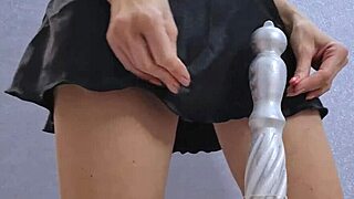 omg petite stepsis rides bedpost toy so hard 😩🔥