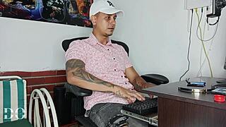 mi secretaria curvy latina deepthroats my cock for wet pussy raise deal