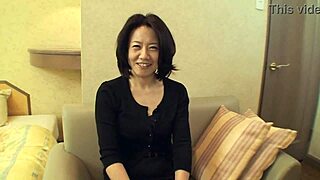 junko sakashita flashes her boobs on the street