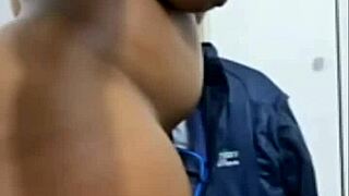 Big Booty Ebony Slut Jiggles Huge Ass in Wild Twerk Show