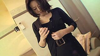 junko sakashita flashes her boobs on the street