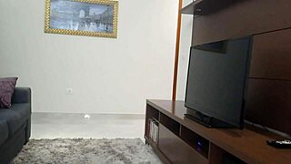 casada hotwife flashes tanned ass pussy to tv tech in tiny shorts 😈