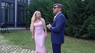 Realtor bends over for deep anal pounding during new house test drive