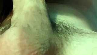 Who wants this throbbing cumshot in mouth from elivalove?