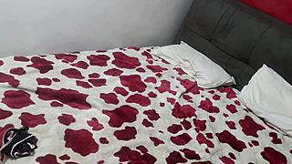 egyptian slut shows big natural tits