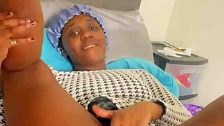 Alliyah Alecia Scott's Tight 18+ Pussy Teases with Soft Hairy Lips