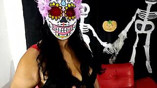 Horny Catrina!! Dildo rams wet pussy to squirting bliss!!