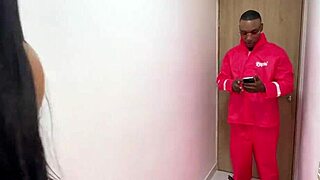 Horny Big Ass Tits Housewife Pays Delivery Guy with Rough Interracial Pounding