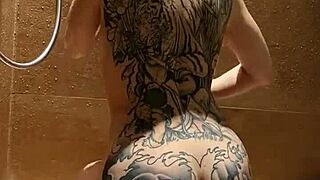 carolina iena showering sensual showing wrinkled feet n shaved pussy teasing orgasm