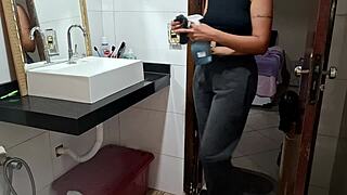 CAUGHT MAID BENT OVER IN BATHROOM FOR PUSSY LICKING! 😈👅🍑