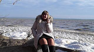 whoa fat milf hikes skirt outdoors pissing and flashing hairy pussy