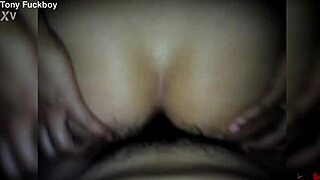 anal hurt at first but my neighbor slut begged for more after i shoved it in