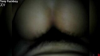 anal hurt at first but my neighbor slut begged for more after i shoved it in