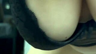 blowjob done now slide it deep in her tight pussy 😏💦