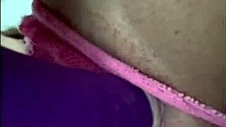 mmm que rico masturbating my wet pussy with this thick dildo 😍💦🔥