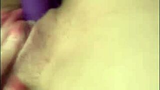 mmm que rico masturbating my wet pussy with this thick dildo 😍💦🔥