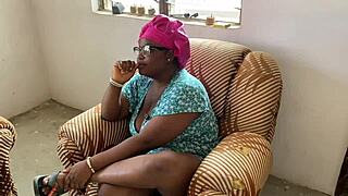 WOW CHATTING WITH MUMMY ABOUT BED SATISFACTION THEN POUNDING HER WET PUSSY!