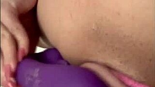 mmm que rico masturbating my wet pussy with this thick dildo 😍💦🔥