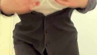 Sexy Hijab Secretary's Hot Video Tease To Boss!