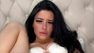 What if horny US exchange student girlfriend squirts solo on cam?