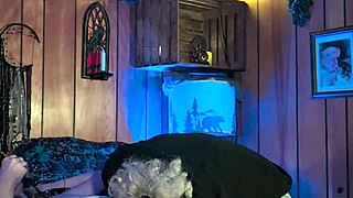 holiday season turns into hot pussy licking massage with toys and vibes 😍👅💋