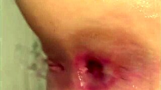 amigo fodeu o cu da minha esposa e gozou dentro dela ate transbordar com orgasmos intensos