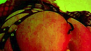 whoa, check her ass get wrecked by anal fuck machine up close