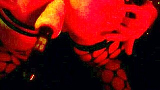 whoa, check her ass get wrecked by anal fuck machine up close