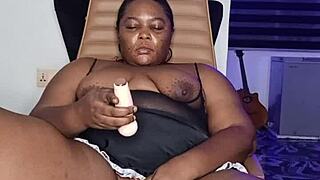 Hey Mara Exotic lonely housewife squirts solo masturbation full vid on red