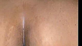 curvy ebony bent over bed for quick fat ass doggy pounding 😏🍑