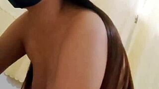 Wiggling that plump neighbor wife's wet pussy feels insanely good during creampie