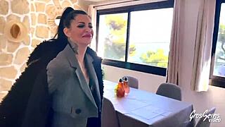 Alicia Sudiste Coquine Devore Bite Veineuse