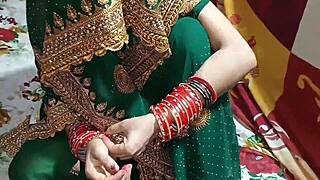 newly married indian bhabhi romances dever in bedroom chudai