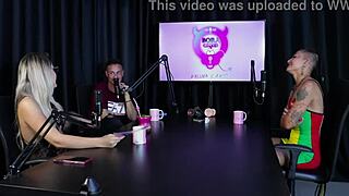 morena gostosa e loira safada peladas na mans�o caroleta roots