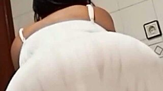 omg this horny colombian squirts so hard while i lick her pussy