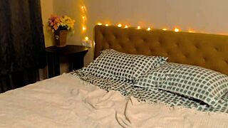 this lil 18+ asian slut cosplay fingering on webcam 😈🔥