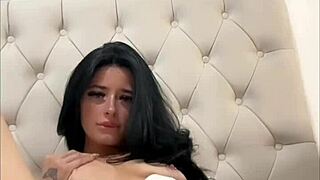 Horny American Teen Exchange Student Girlfriend Squirts on Webcam