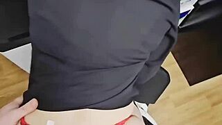 baiser par un abo au bureau makes her fat ass shake wildly!